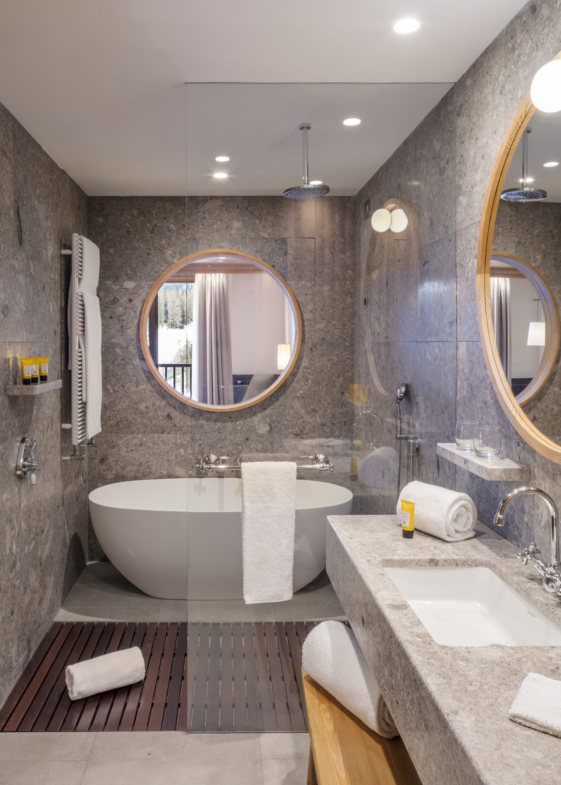 Comfort Suite — image 2