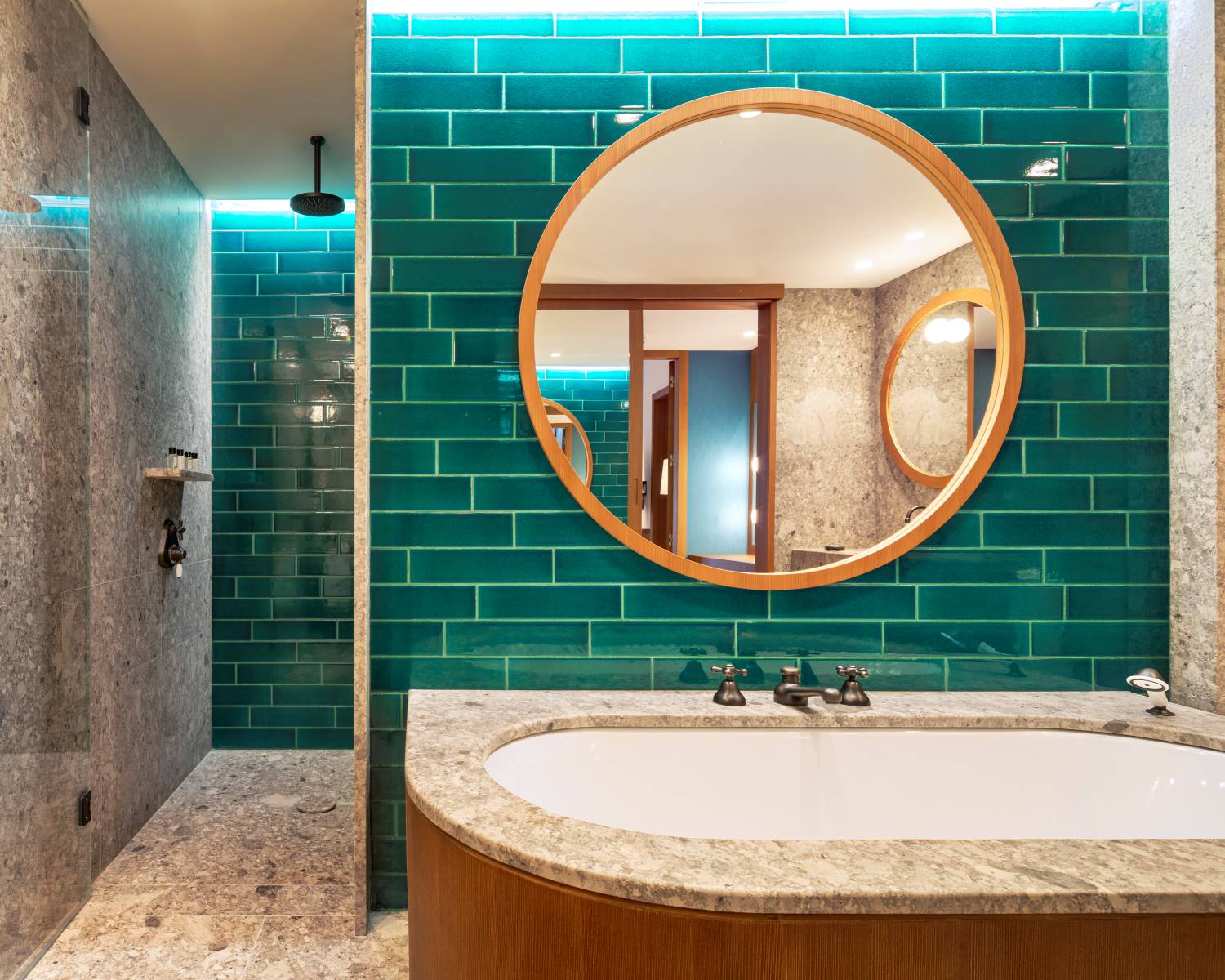 Penthouse Suite — image 10