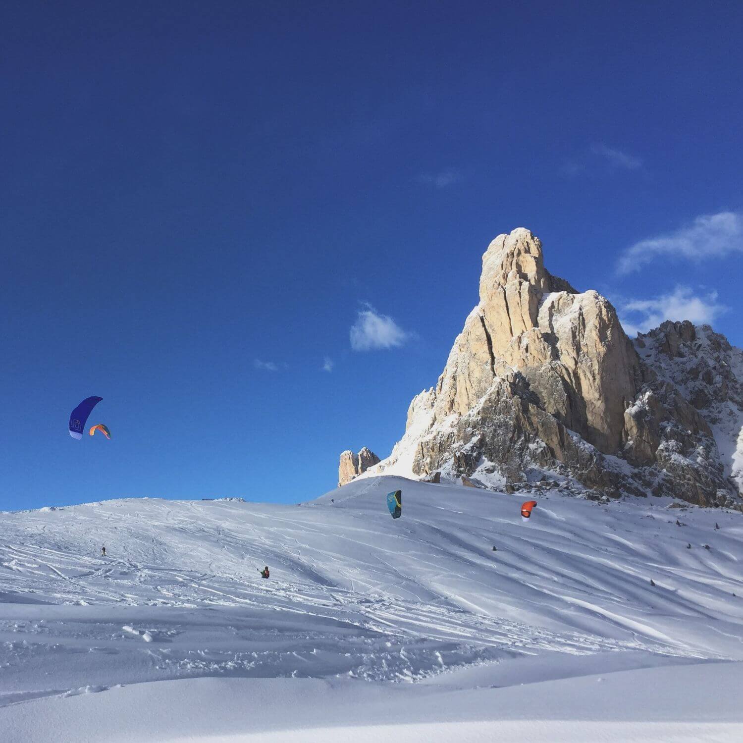 Skiing Cortina d'Ampezzo — Dolomiti Superski